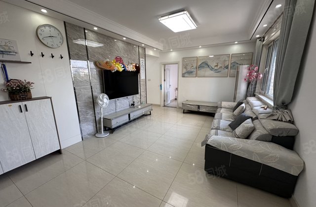 免大税99.8万完星光和园精装三室两卫带储藏室