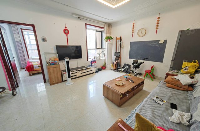 急售！54.8万二中 大学城 精装两室带车位储藏室