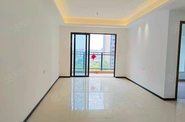 龙光玖誉府3室2厅96.89㎡75万二手房图片