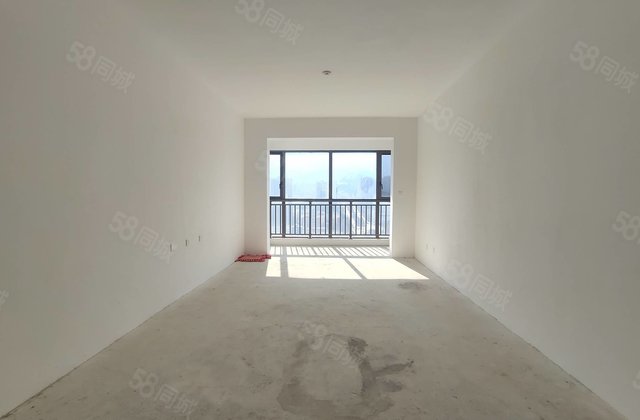 龙悦华府3室2厅135.62㎡149万二手房图片
