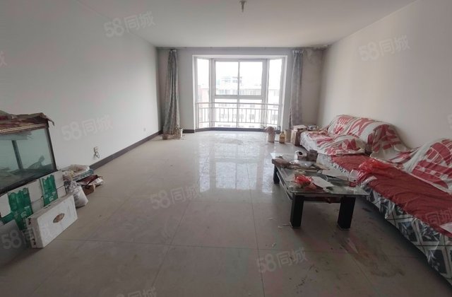 假日花园4室2厅181㎡69.8万二手房图片