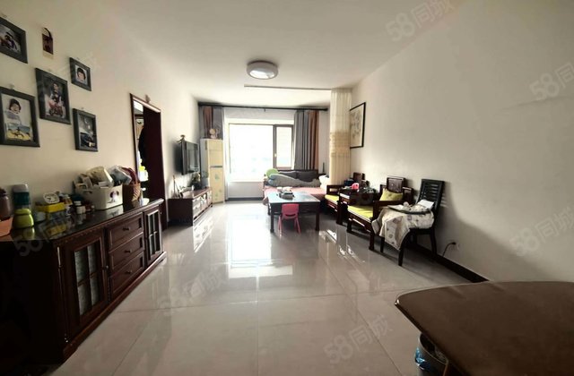 急售，文轩一中本校旁龙湾二期电梯洋房区域送车位地下室