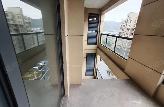 华通国际城4室2厅127㎡55万二手房图片