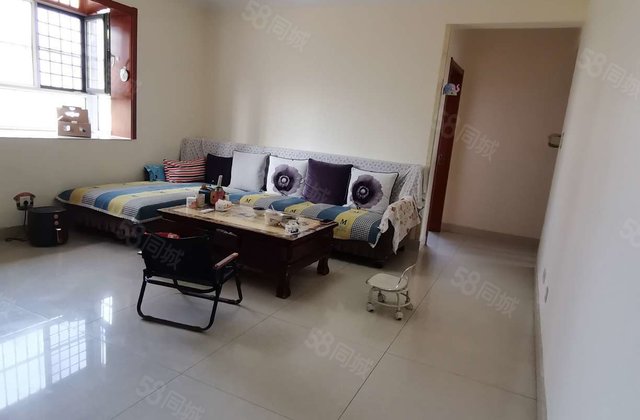 金柱康城，东边户，三室带车位，带露台免大税