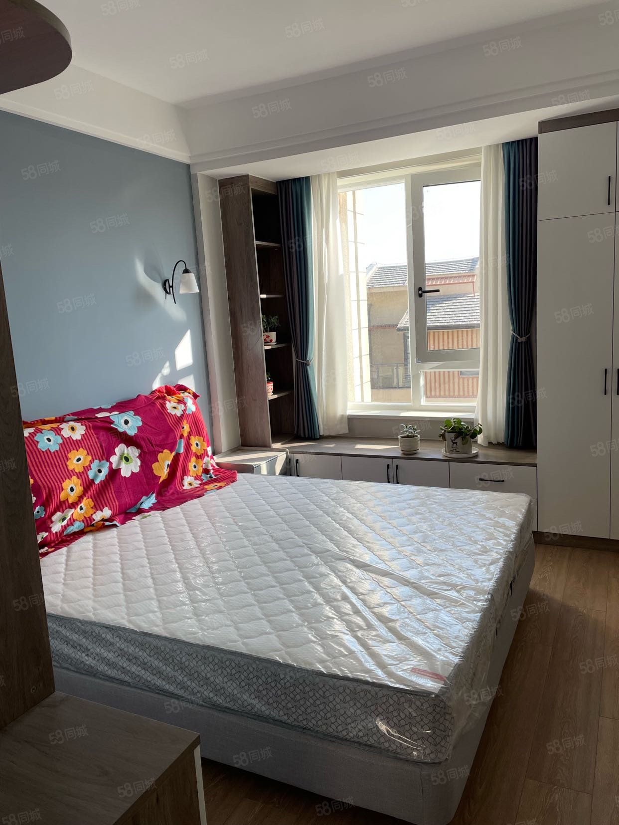 加侨侨城壹号(C区)4室2厅2卫145㎡南135万