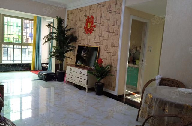 东方阳光海岸2室1厅70㎡130万二手房图片