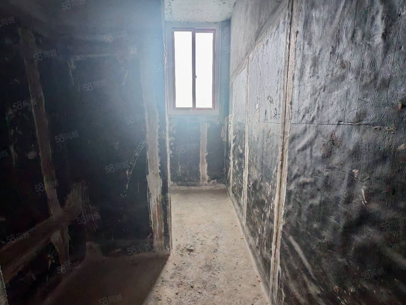 常隆花园3室2厅2卫122㎡南北56.8万