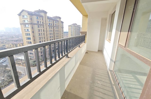 单价6000东昌路上江北水镇 电梯洋房 中层三室朝阳双卫边户