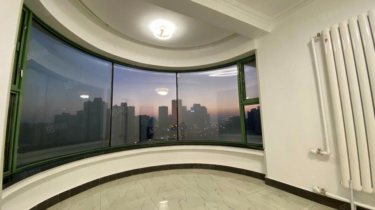 鵬潤家園2室1廳2衛(wèi)101.54㎡西南838萬