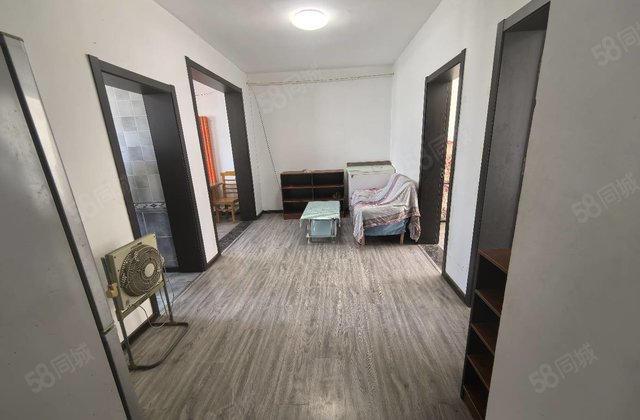 二楼 精装 户型真棒 可3萬入住办完 财校家属院 五中花园路