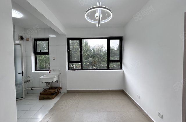 抢抢抢!东昌湖边 望湖花园 精装修免大税 送储藏室 随时看房