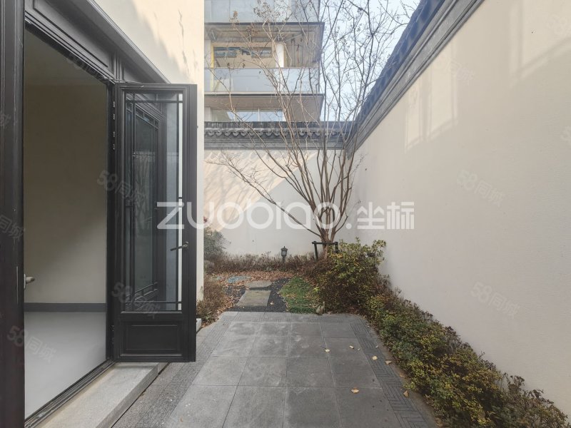 传世豪宅 绿城桃花源合院别墅 南入户 东边套 环绕式大花园