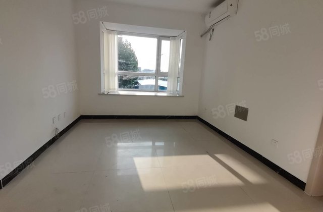 文轩总校新房 未住低楼层3室 客厅大飘窗 送储藏室 免大税