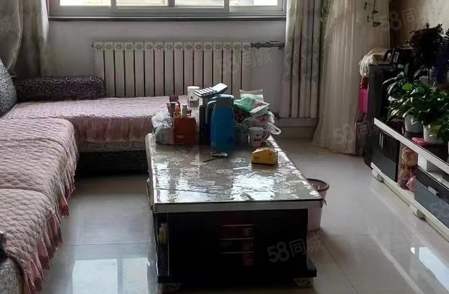 急售！香格里小镇2室2厅1卫 免大税 带地下室  公摊小