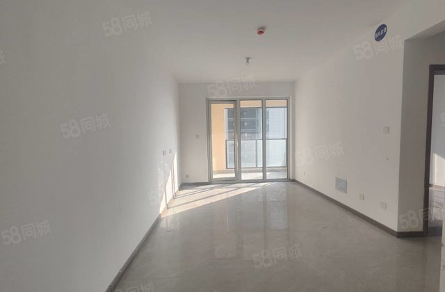 急售！新房未住！3室！大阳台！！送储！随时看房！