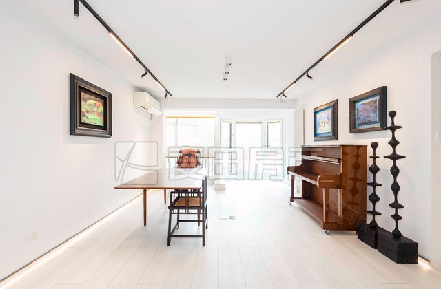 珠江罗马嘉园(西区)3室2厅118.99㎡700万二手房图片