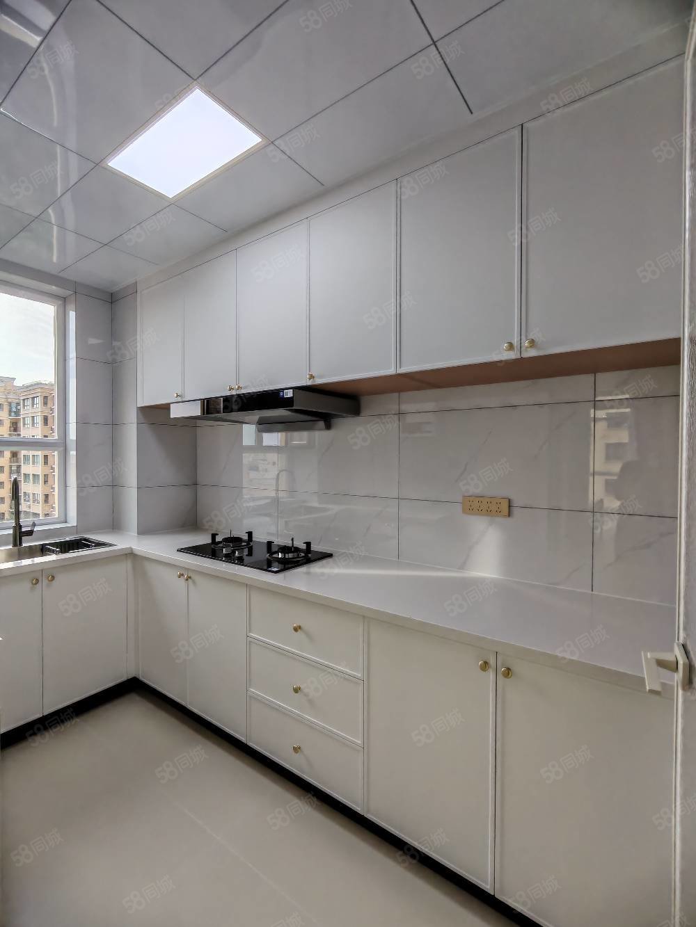 青湖铭城1室1厅1卫74.34㎡南北29万