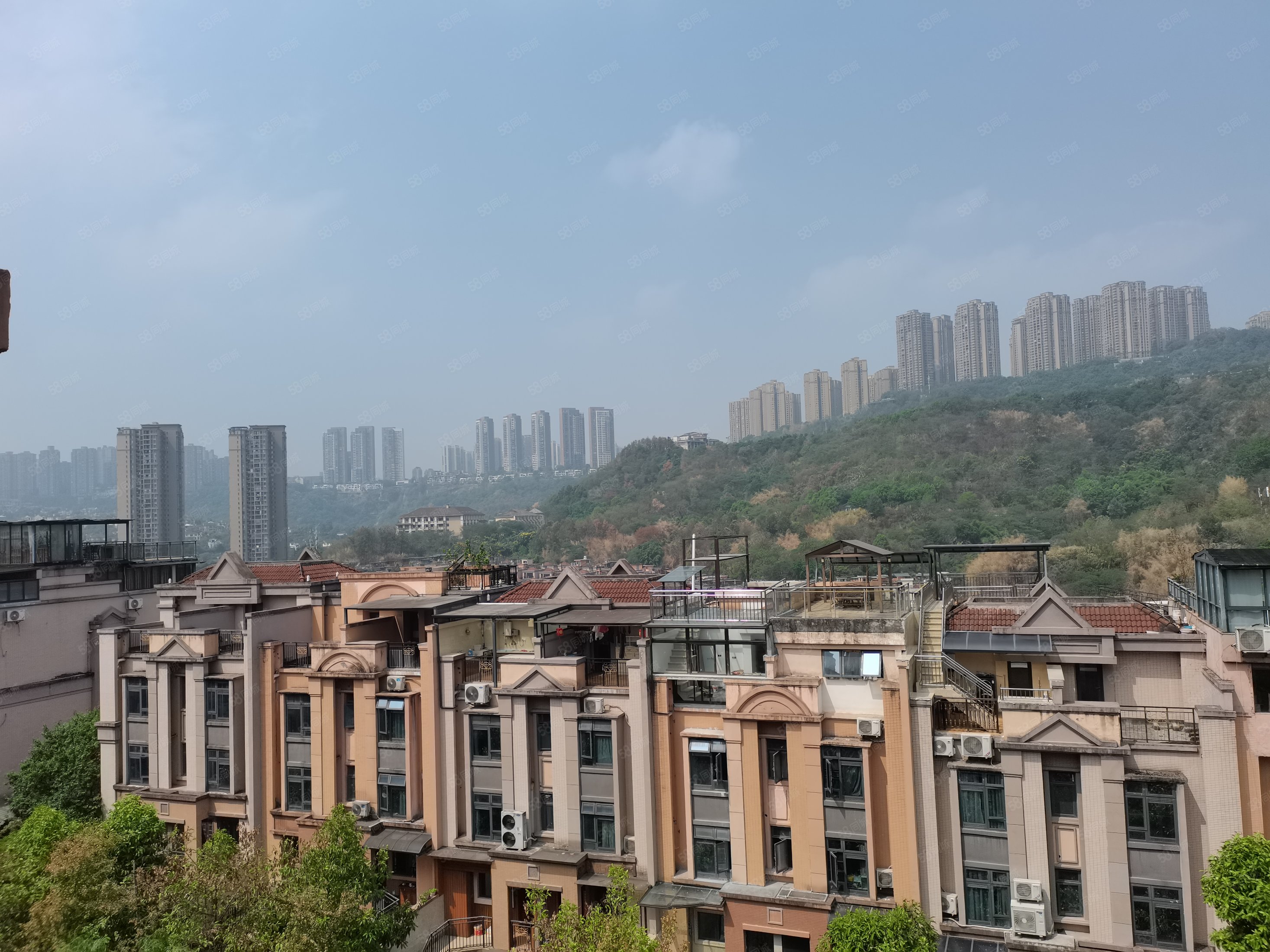 逸翠庄园(北区)3室2厅2卫160㎡南北198万