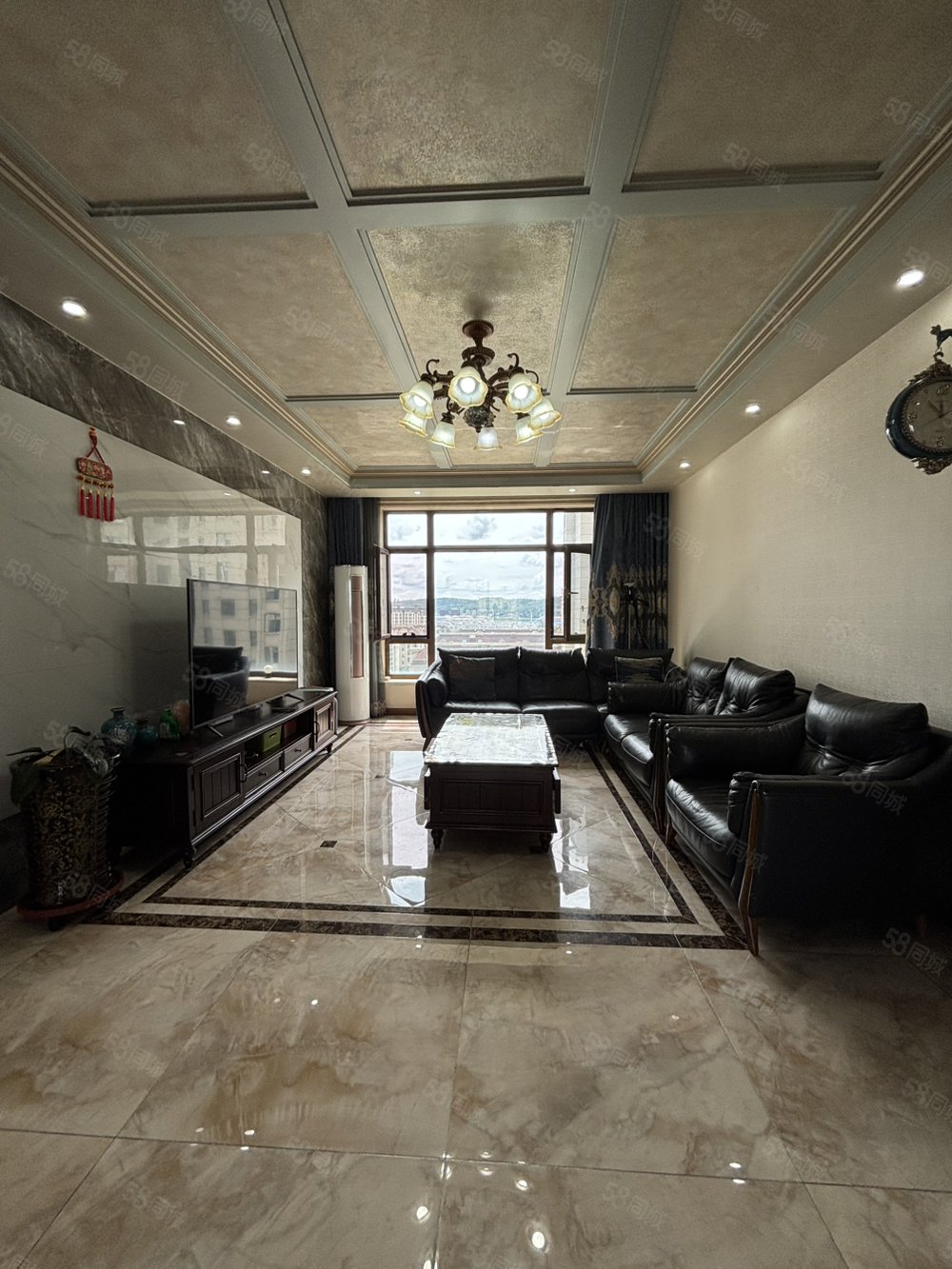 塞纳阳光3室2厅2卫133㎡南北76.8万