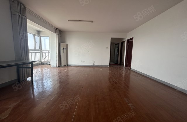 新东方龙湾商品房 带车位储藏室 随时看房 划文轩二实验