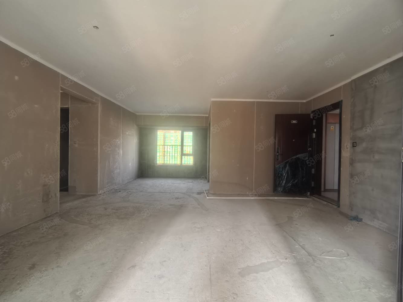 桃李江山3室2厅2卫131㎡南北89万