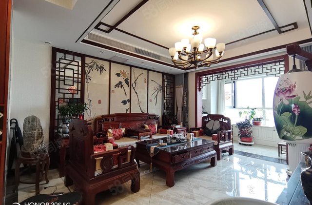 朝南 观澜一品(公寓住宅) 170平 满二 看房方便 有钥匙