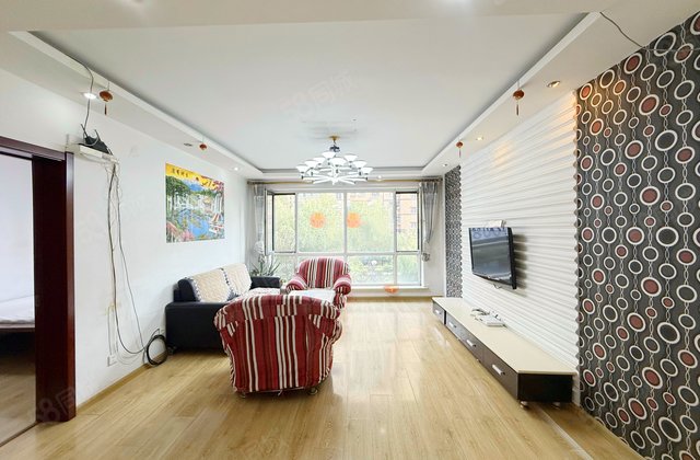 天成领寓3室2厅133㎡87.5万二手房图片