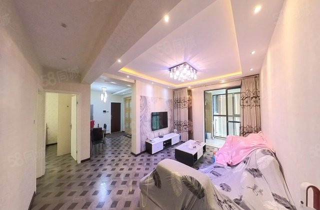 公园20183室2厅131.41㎡138万二手房图片