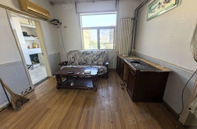 文轩，外国语，农科院，公安局家属院，网通公司家属院多层精装修