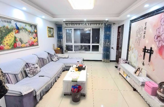 英伦小镇(三期)2室2厅94.72㎡54.5万二手房图片