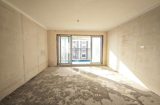 碧桂园学府世家4室2厅136㎡58万二手房图片