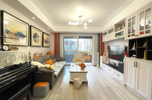 世茂城三期3室2厅105㎡158.8万二手房图片