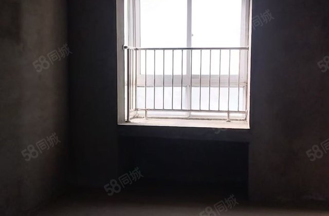 锦江豪庭3室1厅117.1㎡52万二手房图片