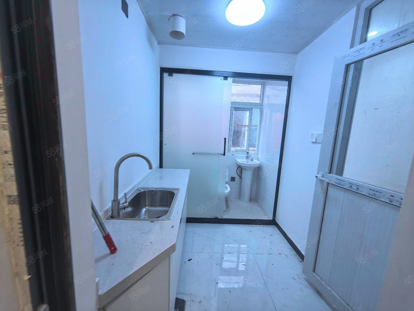 大格巷胡同小區(qū)1室1廳1衛(wèi)12.52㎡南255萬