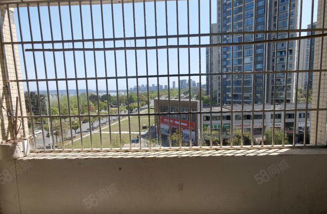 圣平家园3室2厅118.2㎡42.7万二手房图片