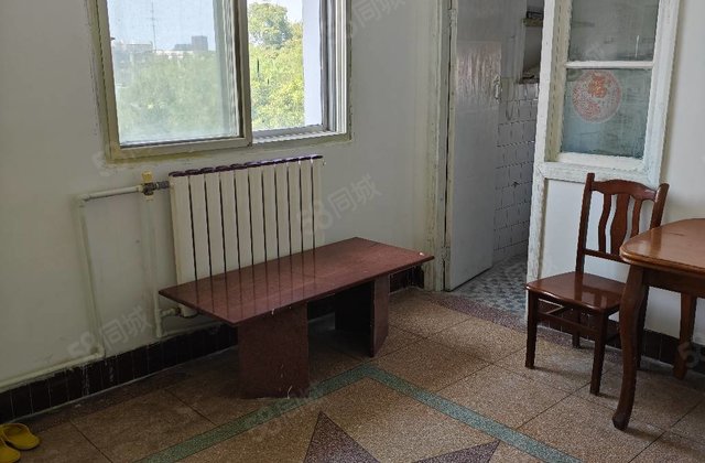 安阳市塑料厂家属楼2室1厅66㎡19.5万二手房图片