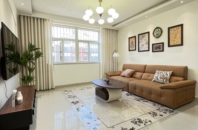 嘉明 新出精装房源 三室朝阳户型 看房随时