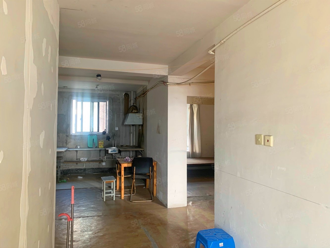 价格可谈 带大小车库已打通 好楼层