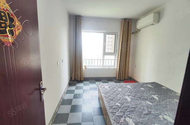 花园路  阿尔卡迪亚 大平层随意装修 有车位储藏室 中间楼层