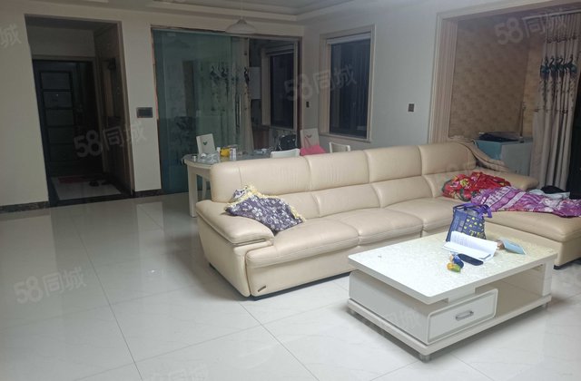 健坤华翔城4室2厅108.24㎡60万二手房图片