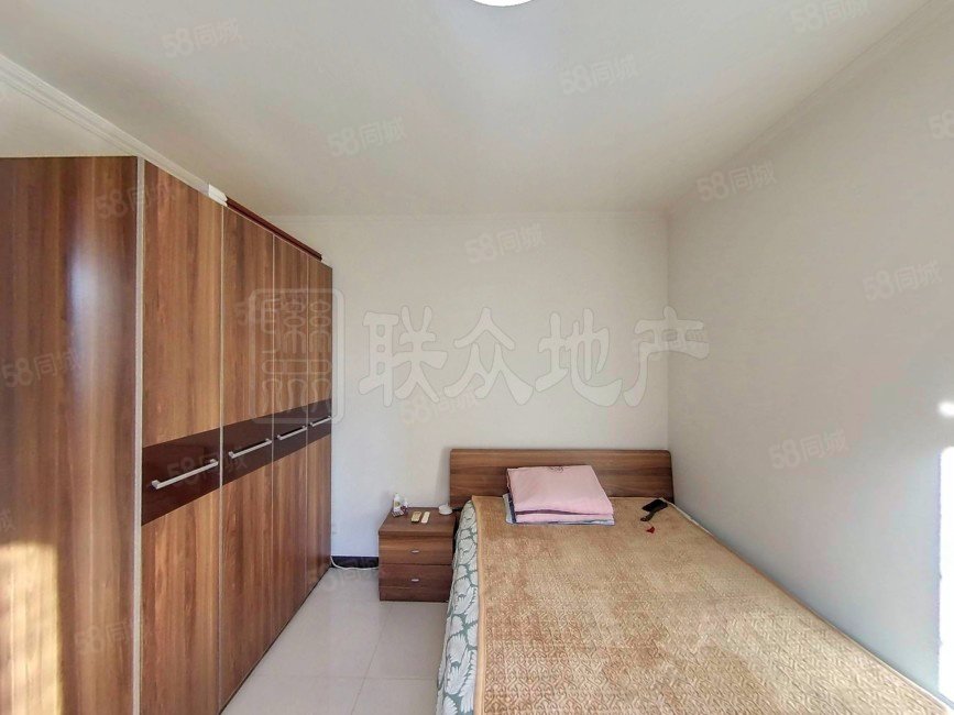 康泰園2室1廳1衛(wèi)77.75㎡南北355萬