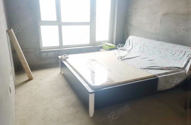 恒大御水庄园4室0厅195.06㎡79.8万二手房图片