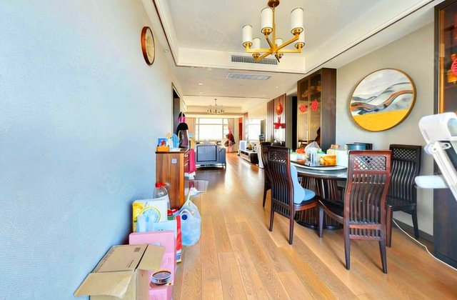 九龙湖花园一区4室2厅160.26㎡230万二手房图片