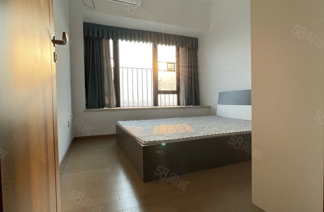 龙光玖龙湾3室2厅104㎡56万二手房图片