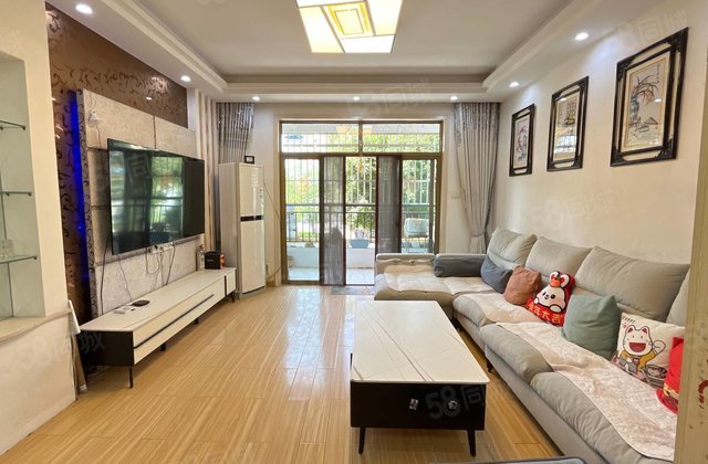 体育风景3室2厅109㎡36万二手房图片