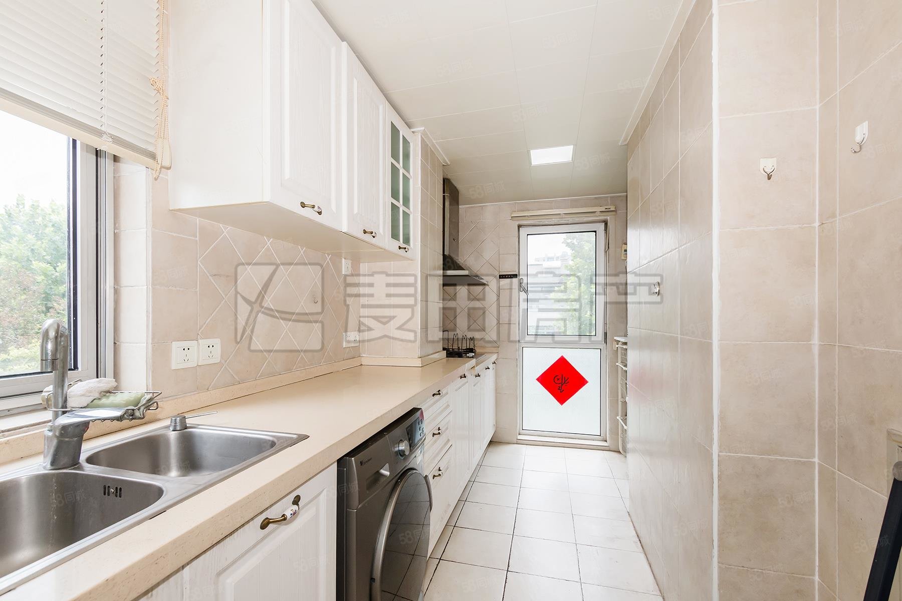 領秀新硅谷CD區(qū)3室2廳2衛(wèi)99.66㎡南北750萬