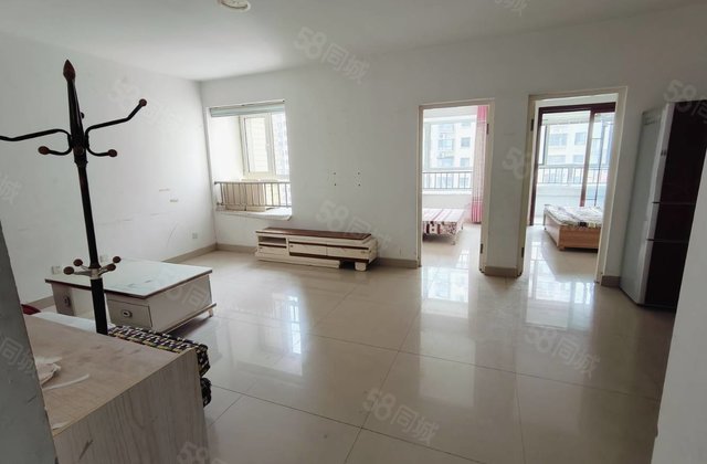 手头5萬办完 电梯11楼 年轻人过渡必选 市中心金柱康城