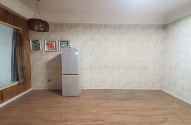 新出 房东急售 月亮湾 阳光实验 免大税 带储 3室 可按揭