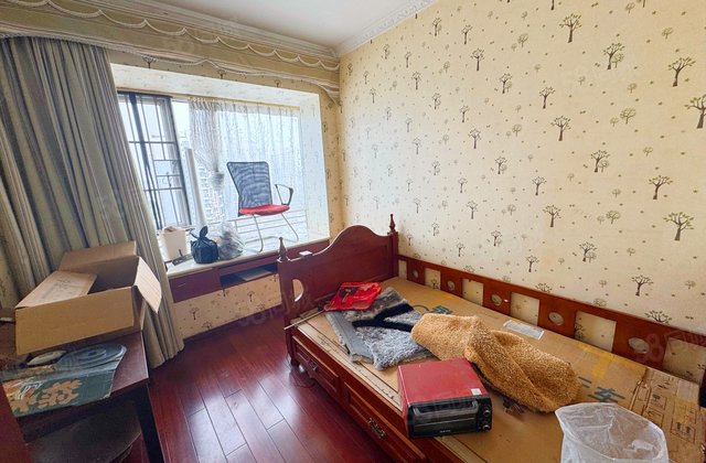 今日靖园3室2厅124㎡108万二手房图片