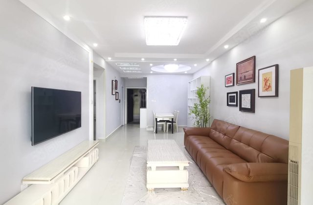 徒骇河，精装三室，昌润莲城，东苑中学，送家具家电